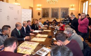 Presentación ante los medios